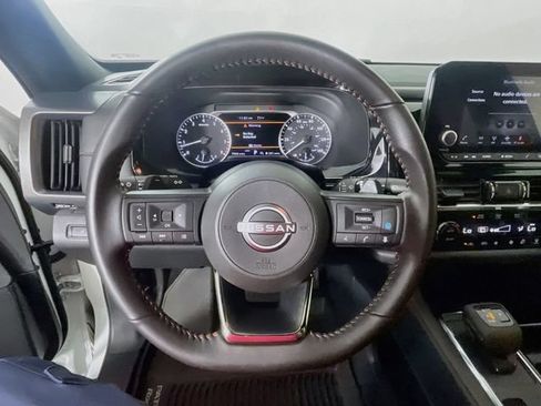 Used 2025 Nissan Pathfinder Rock Creek AWD/4WD image 12