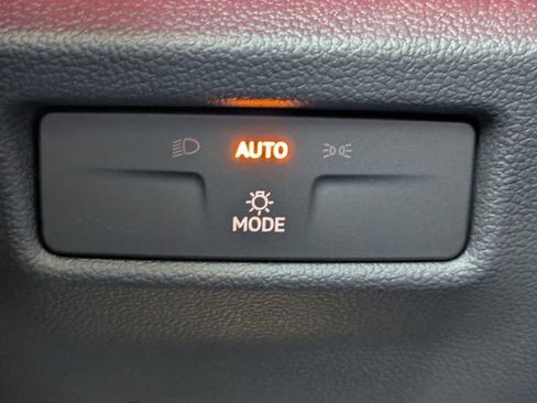 New 2026 Volkswagen Tiguan SE R-Line image 29