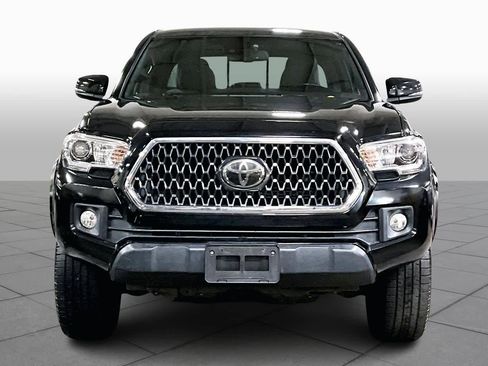 Used 2018 Toyota Tacoma TRD Off-Road w/ Technology Package image 4