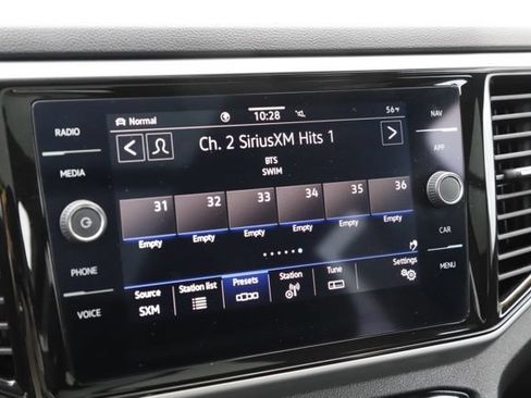 Used 2023 Volkswagen Atlas Cross Sport SEL R-Line AWD/4WD image 27