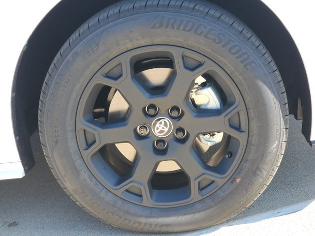 New 2026 Toyota Sienna XLE Woodland Edition AWD/4WD image 8
