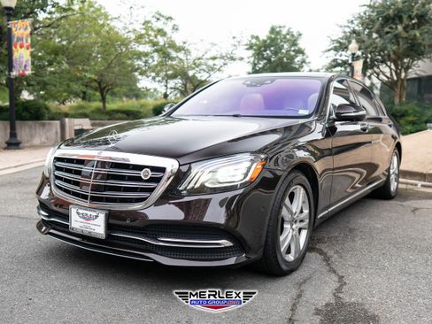 Used 2018 Mercedes-Benz S 560 Sedan image 3