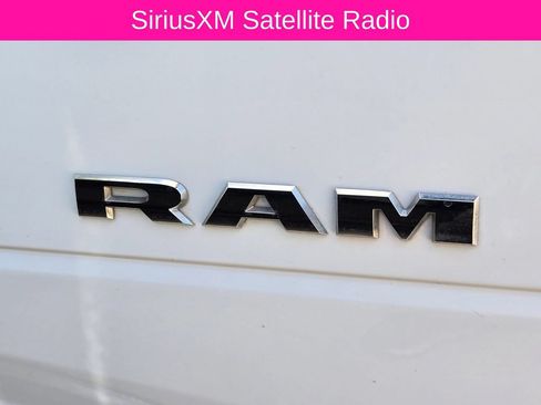 Used 2024 RAM 2500 Big Horn AWD/4WD image 11