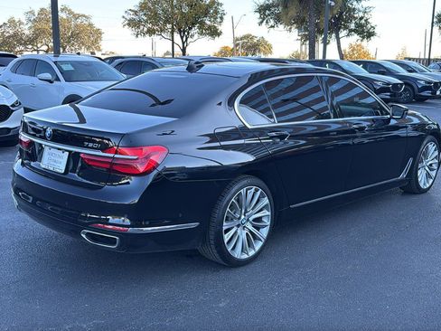 Used 2017 BMW 750i 750i image 8