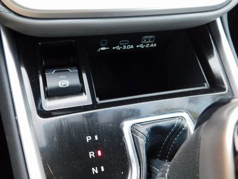 Used 2024 Subaru Outback Premium image 33