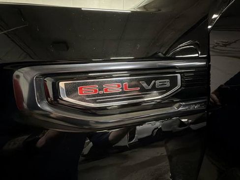 Used 2024 GMC Sierra 1500 AT4 w/ Technology Package AWD/4WD image 3