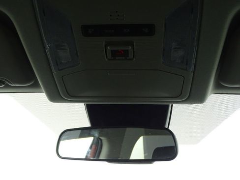 Used 2022 Toyota RAV4 LE image 24