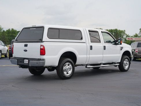 Used 2010 Ford F250 XLT AWD/4WD image 3
