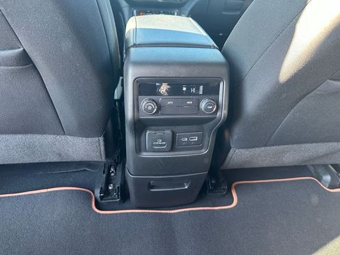 Used 2023 GMC Acadia AT4 image 29