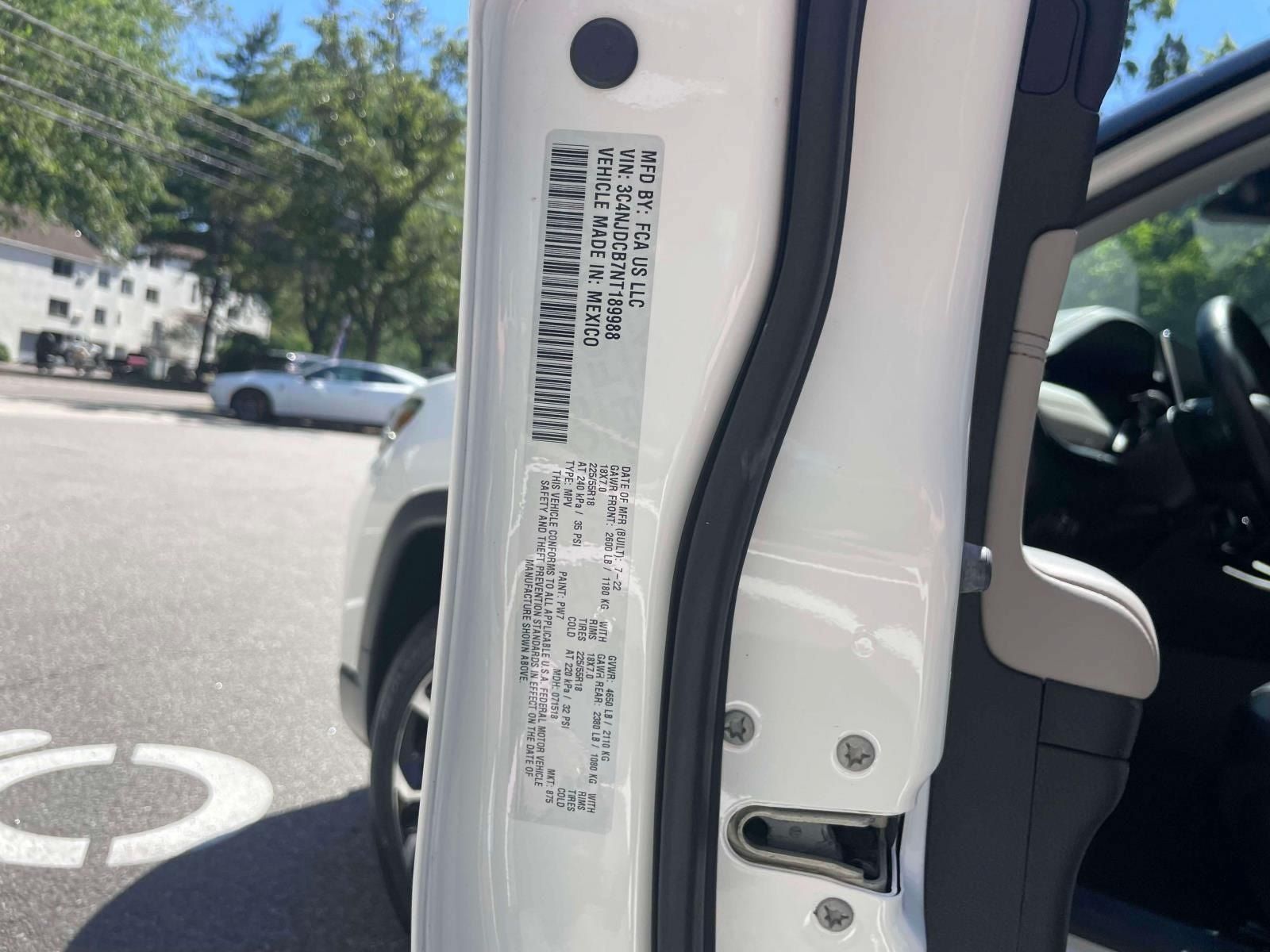 Used 2022 Jeep Compass Limited AWD/4WD image 18
