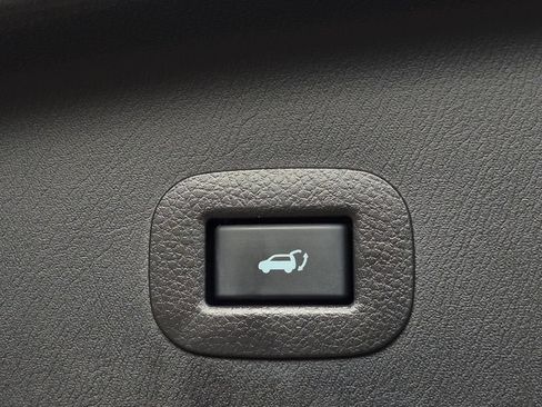 Used 2022 INFINITI QX80 Premium Select w/ Cargo Package RWD image 11