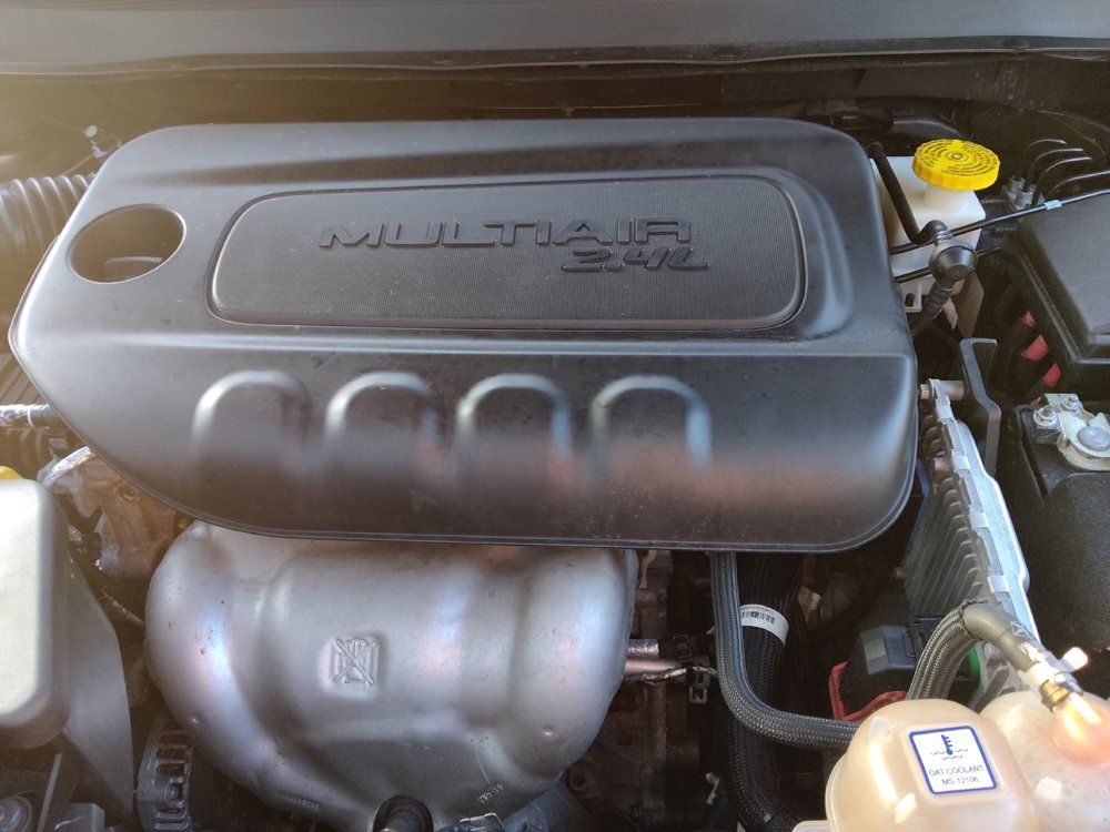 Used 2019 Jeep Cherokee Latitude Plus w/ Comfort/Convenience Group FWD image 30
