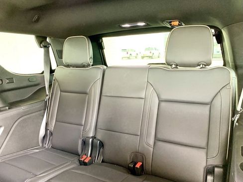 Used 2023 GMC Yukon SLT image 15