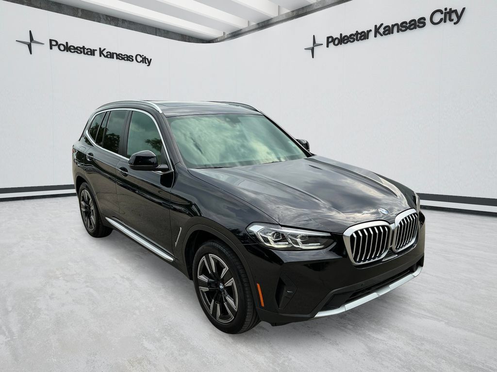 Used 2022 BMW X3 xDrive30i w/ Premium Package 2 AWD/4WD image 1