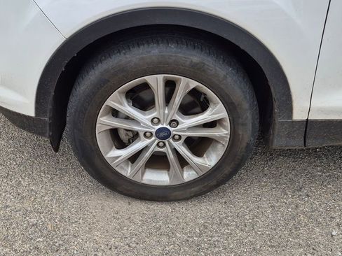 Used 2019 Ford Escape SEL FWD image 7