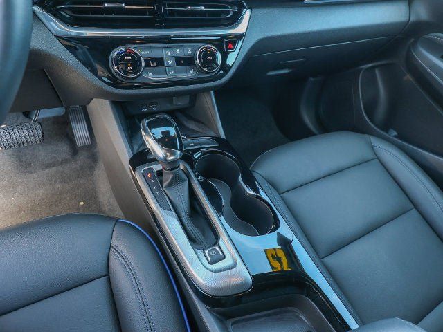 Used 2025 Buick Envista Sport Touring w/ Convenience I Package FWD image 20