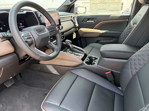 New 2026 GMC Canyon Denali AWD/4WD image 18