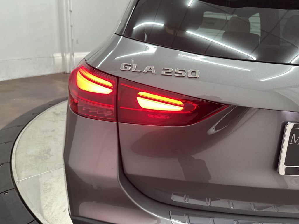 Certified 2026 Mercedes-Benz GLA 250 image 30