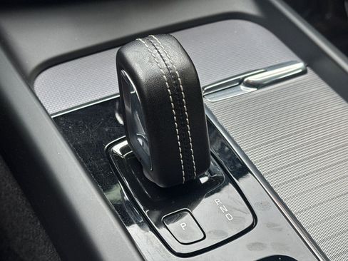 Used 2021 Volvo XC60 T8 R-Design w/ Advanced Package image 24