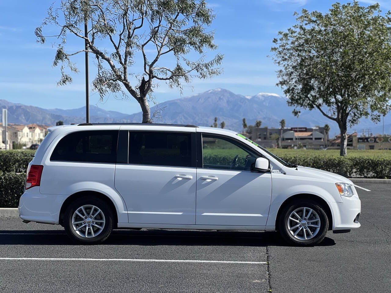 Used 2019 Dodge Grand Caravan SXT FWD image 38