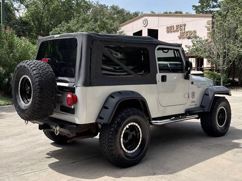 Used 2005 Jeep Wrangler Unlimited AWD/4WD image 12