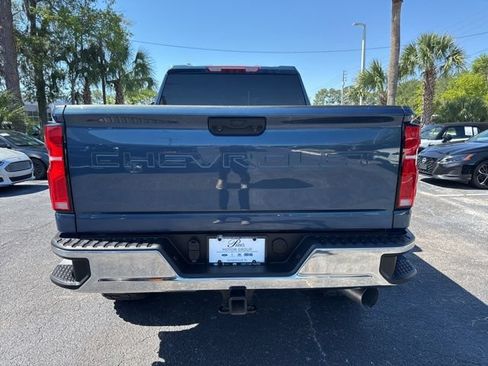 Used 2025 Chevrolet Silverado 2500 LTZ AWD/4WD image 6