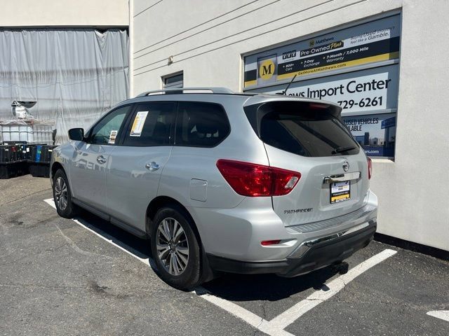 Used 2018 Nissan Pathfinder S AWD/4WD image 3