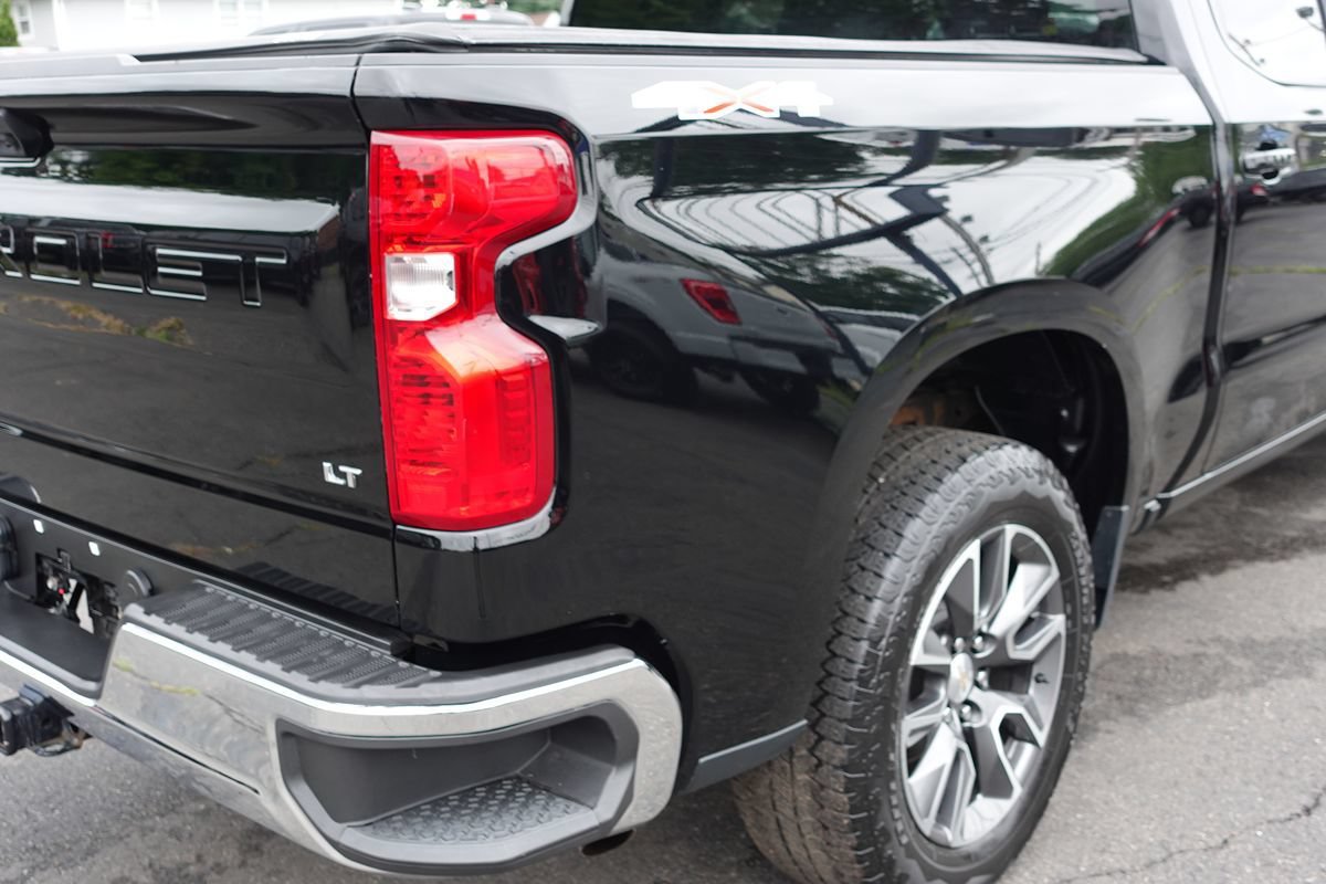 Used 2023 Chevrolet Silverado 1500 LT AWD/4WD image 10
