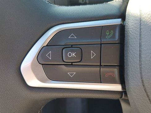 New 2026 Jeep Compass Latitude image 28