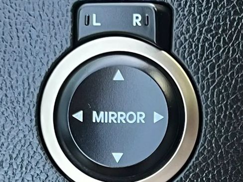 Used 2013 Hyundai Genesis 2.0T RWD image 34