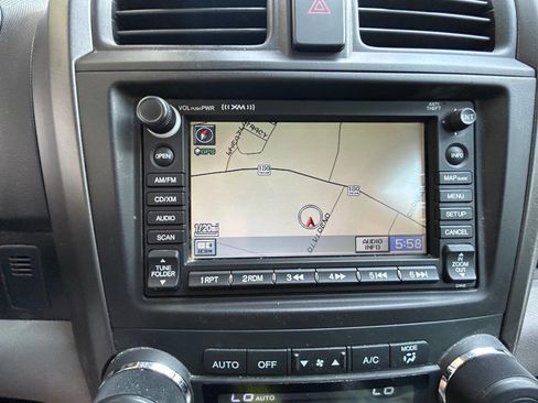 Used 2010 Honda CR-V EX-L image 2