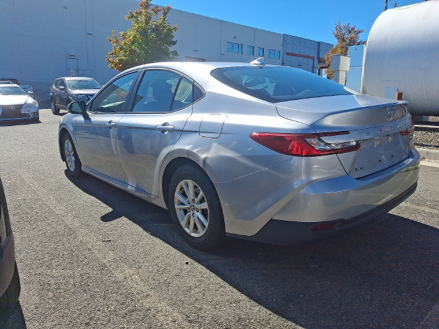 Used 2025 Toyota Camry LE FWD image 6