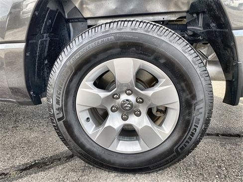 Used 2019 RAM 1500 Big Horn image 24