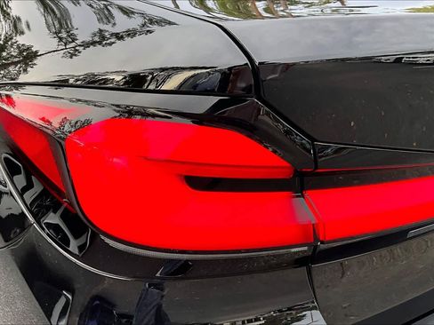 Certified 2023 BMW 530i 530i w/ Convenience Package image 27