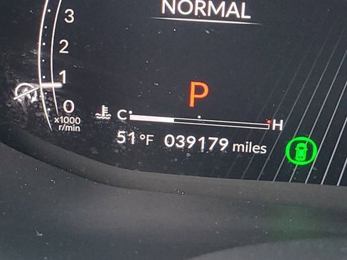 Used 2024 Acura MDX SH-AWD w/ Technology Package image 18