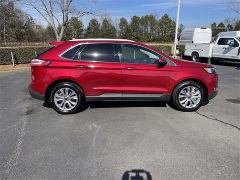 Used 2024 Ford Edge Titanium image 35