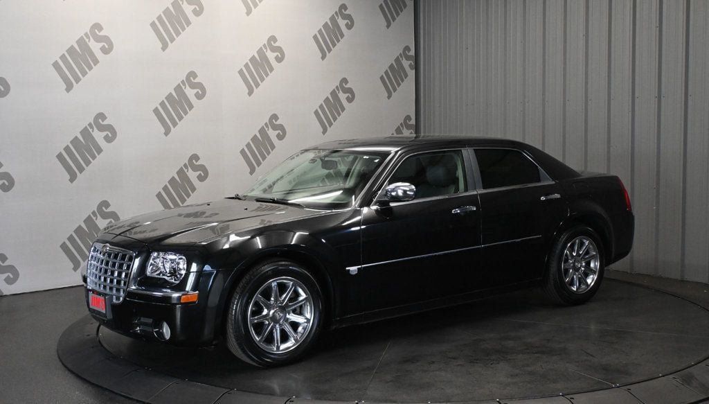 Used 2006 Chrysler 300 C w/ Protection Group II RWD image 1
