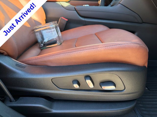 Used 2026 Cadillac XT5 Premium Luxury w/ LPO, Floor Liner Package FWD image 26