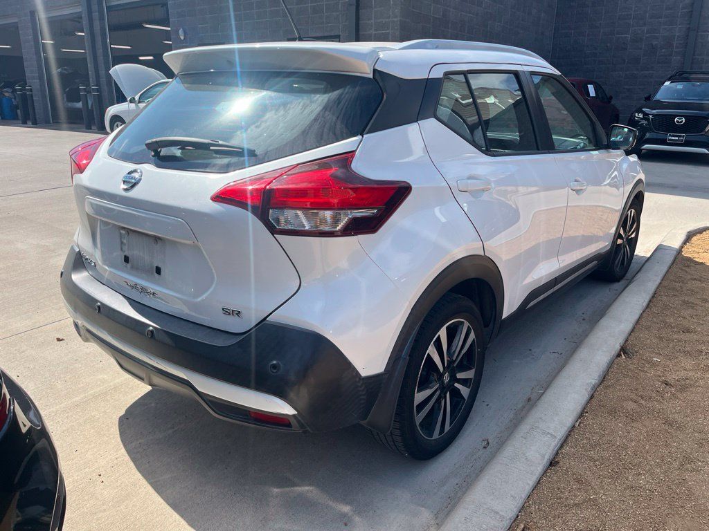 Used 2020 Nissan Kicks SR FWD image 4