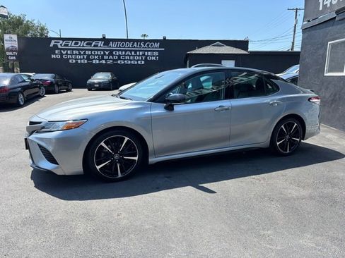 Used 2020 Toyota Camry XSE image 14