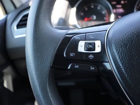 Used 2020 Volkswagen Tiguan S FWD image 19