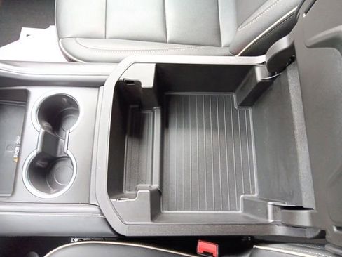 Used 2024 Chevrolet Tahoe Premier image 27