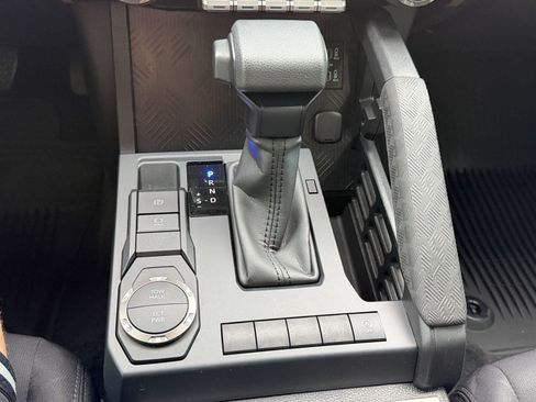 Used 2026 Toyota Tacoma SR5 RWD image 19