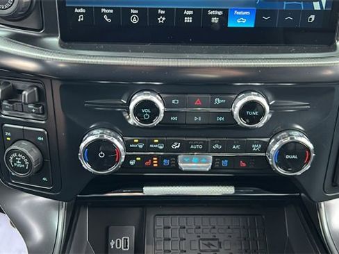 New 2025 Ford F150 Lariat w/ Equipment Group 501A Mid image 18