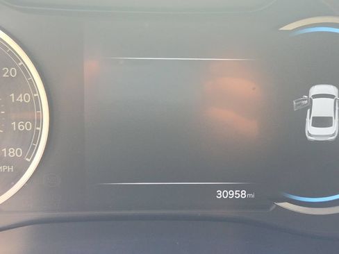 Used 2025 Genesis G70 2.5T RWD image 2
