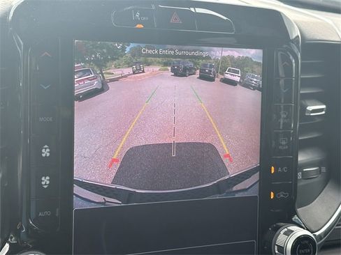 Used 2025 RAM 1500 Laramie image 28