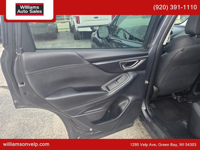 Used 2022 Subaru Forester Premium AWD/4WD image 12