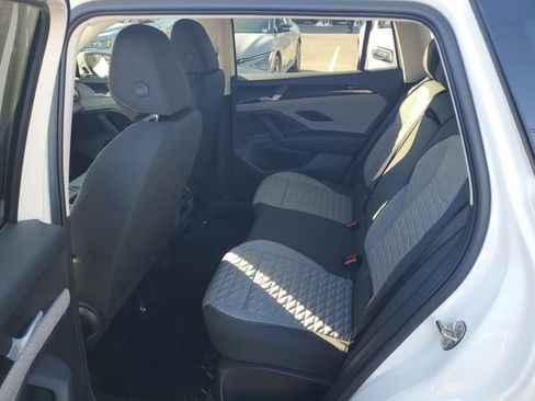 New 2026 Volkswagen Tiguan S image 9