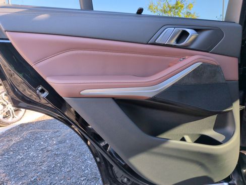 Certified 2022 BMW X5 xDrive40i w/ Executive Package image 39