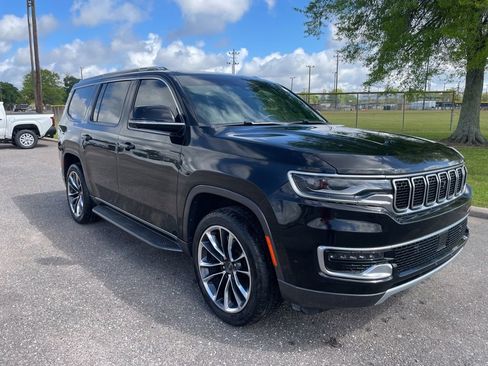 Used 2022 Jeep Wagoneer Series II w/ Convenience Group I image 1